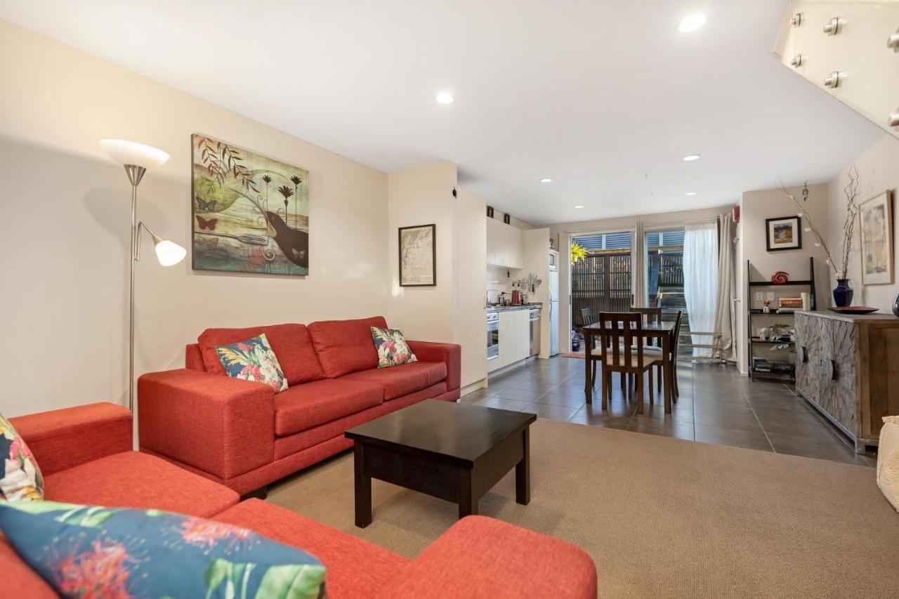 Central Wanaka Villa Exterior photo
